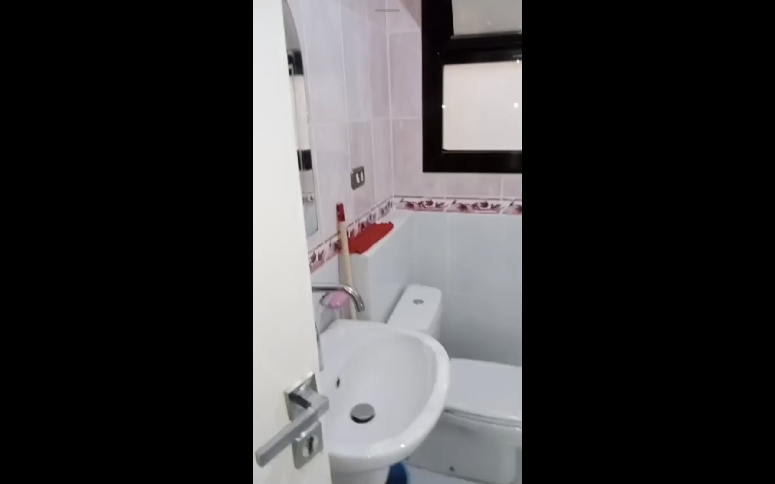 شقه 250 متر للبيع في البوابه الرابعه شارع الجيش(مينا) حدائق الأهرام