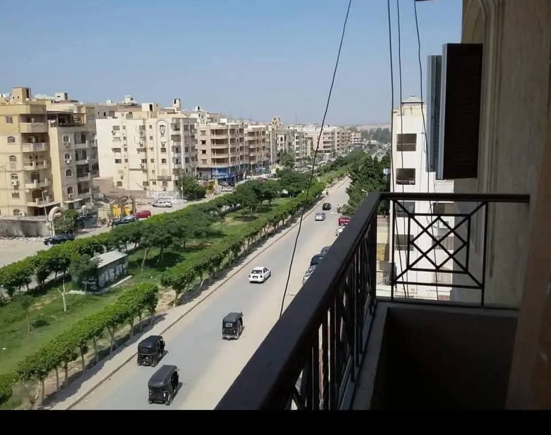 شقه 140 متر للإيجار في البوابه الاولي (خوفو) حدائق الأهرام