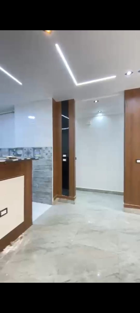 شقه 120 متر للبيع في البوابه الرابعه شارع الجيش(مينا) حدائق الأهرام