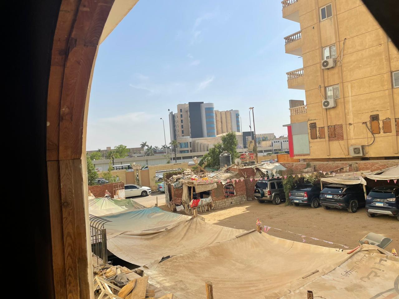 عماره علي السور بوابه رابعه منطقه ع
